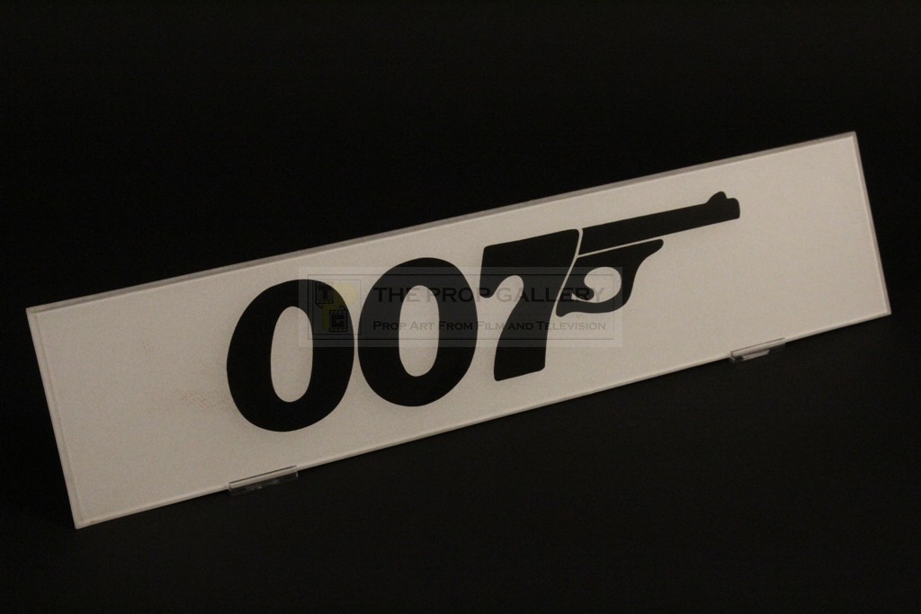 The Prop Gallery 007 licence plate