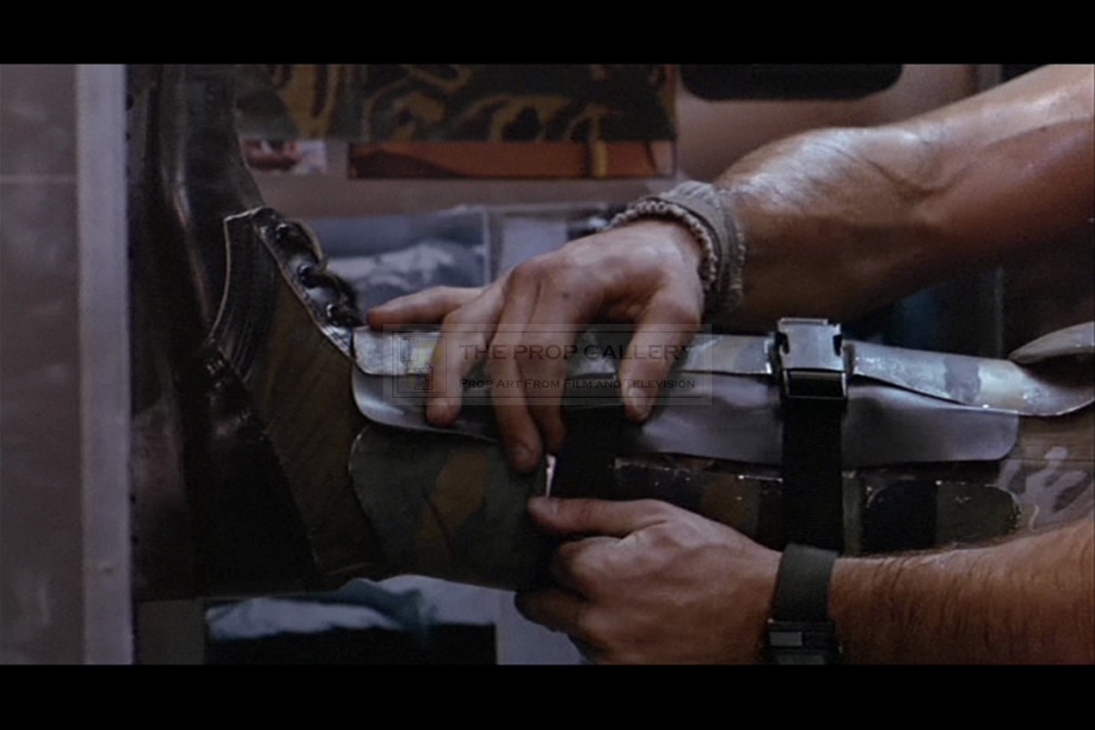 The Prop Gallery Private Crowe (Tip Tipping) USCM greaves