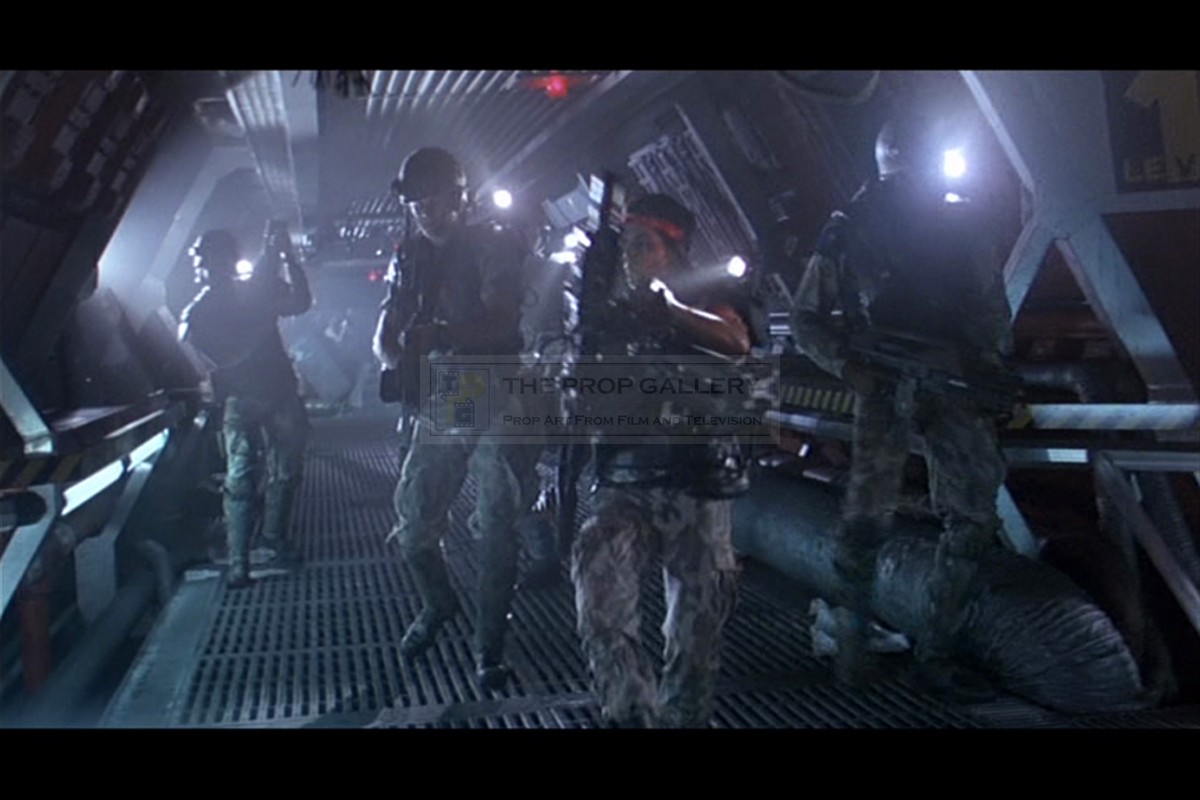 The Prop Gallery Private Crowe (Tip Tipping) USCM greaves