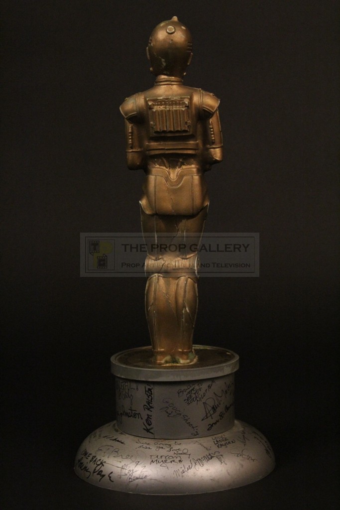 the prop gallery ilm c 3po oscar statuette presented to brian johnson
