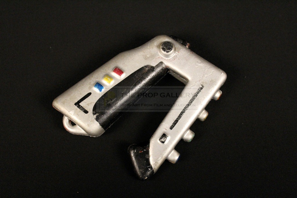 Space+1999+Stun+Gun space 1999 stun gun sold add to wishlist share by email tweet ...