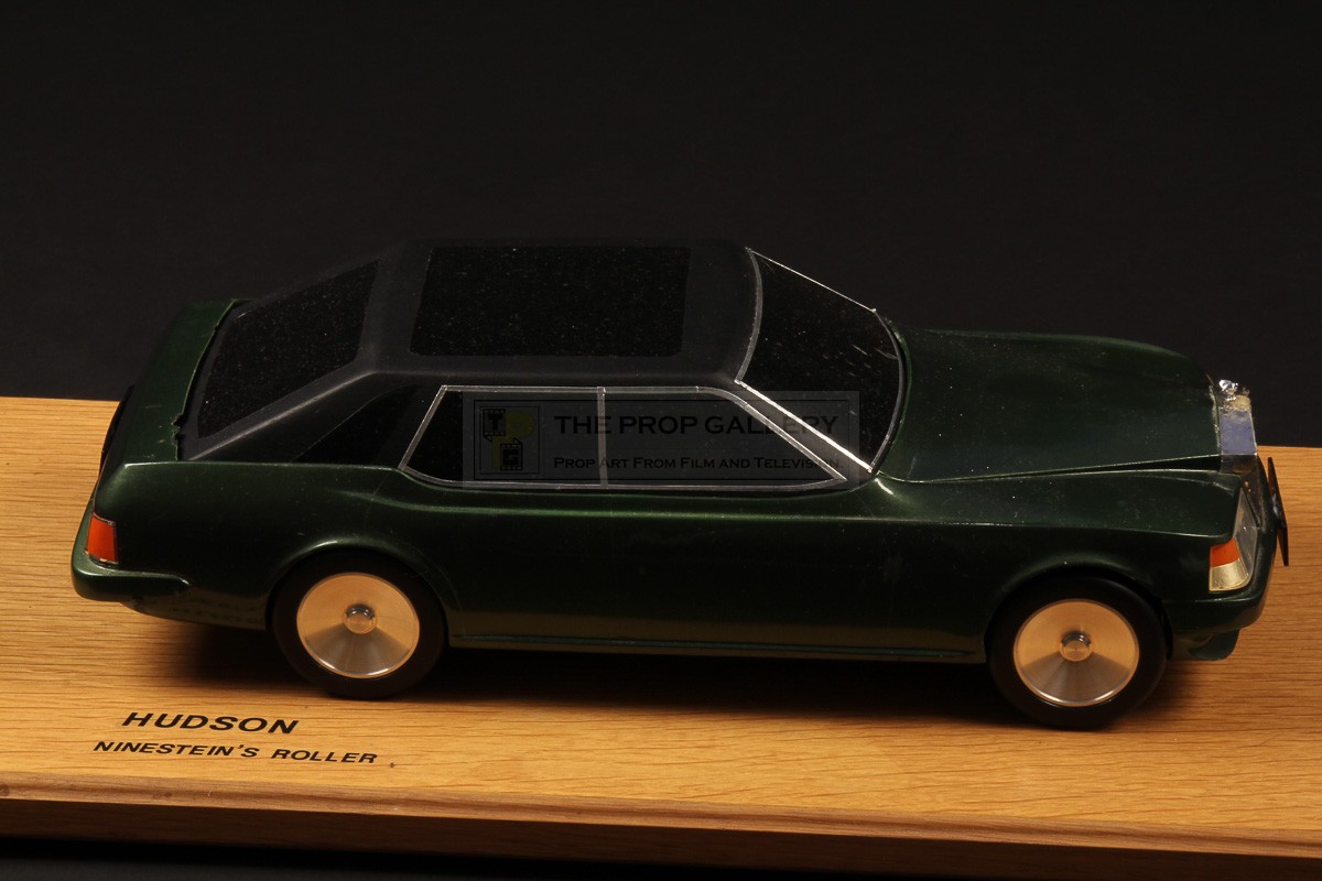 The Prop Gallery HUDSON miniature body shell