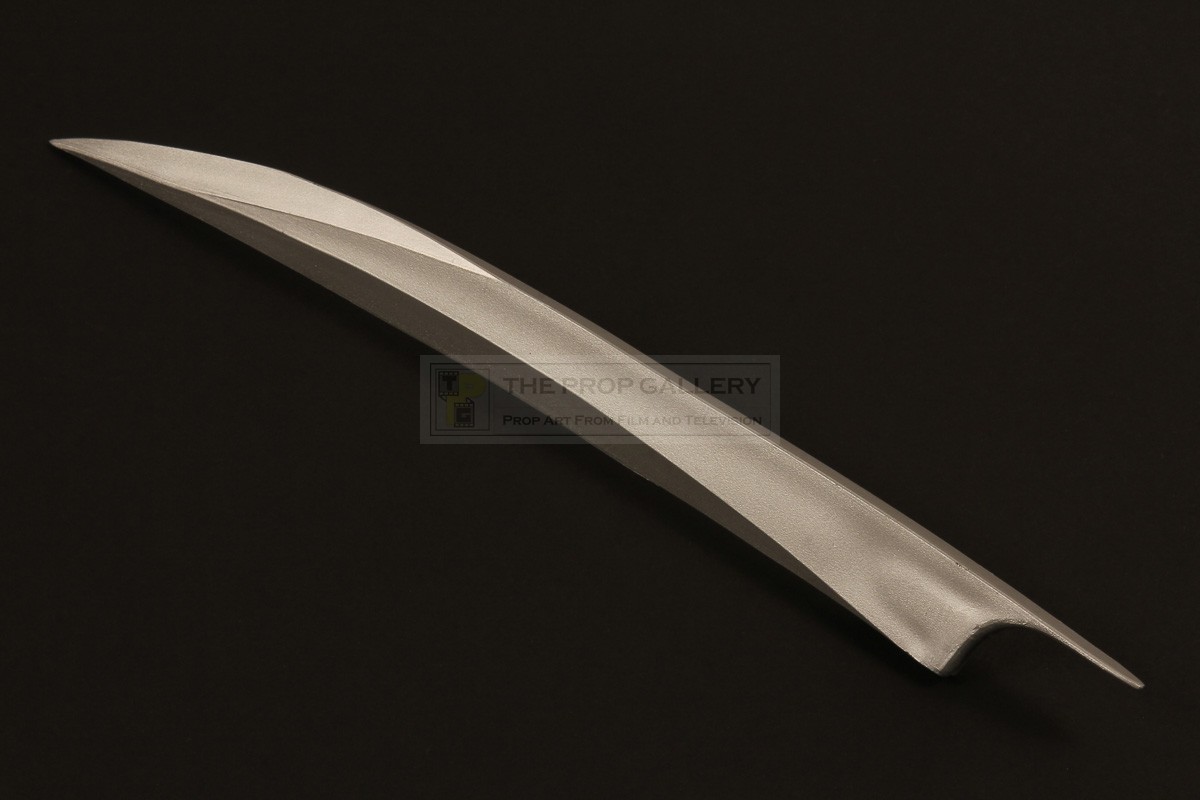 The Prop Gallery Wolverine (Hugh Jackman) claw
