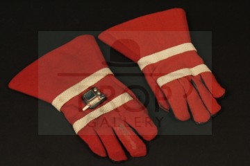 Chancellery Guard gloves - The Invasion of Time