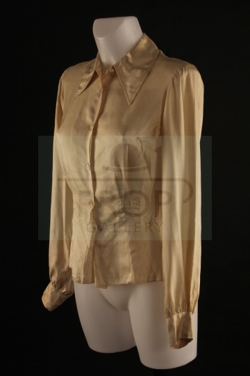 Nancy Pryor (Karen Black) blouse