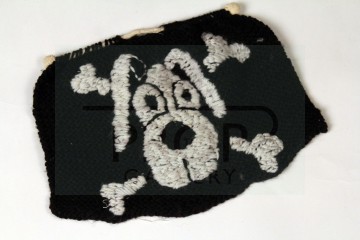 Kevin the Dog Jolly Roger knitting