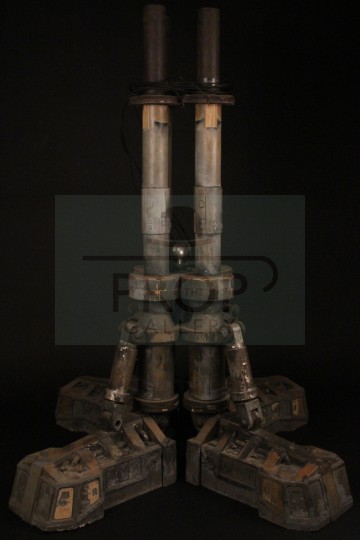 Nostromo landing leg filming miniature