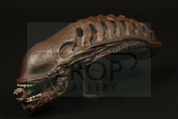 Alien rod puppet head