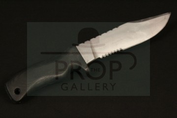 Casey Ryback (Steven Seagal) stunt knife