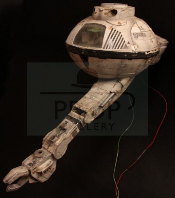 Manned space module filming miniature - Space Cyclops
