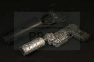 Smokers stunt pistol & holster