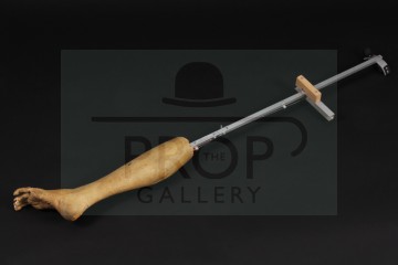 Animatronic Antarean alien leg
