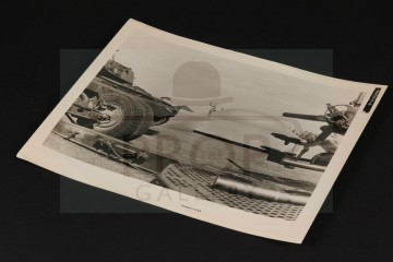 Vintage 10" x 8" studio keybook still - Klaatu & saucer