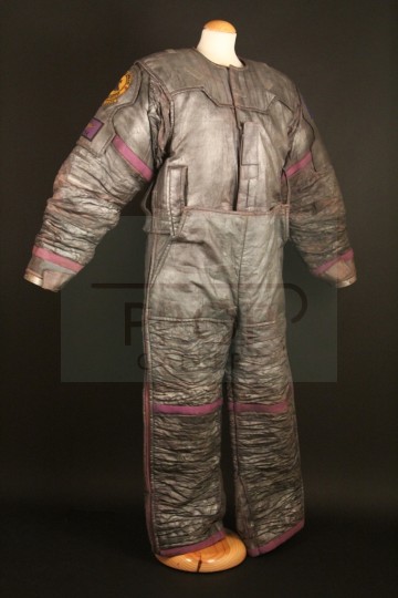 Smith (Sean Pertwee) spacesuit