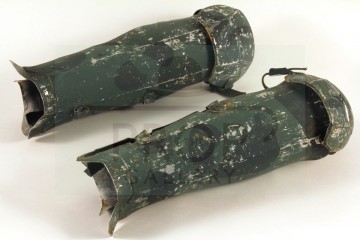 Private Crowe (Tip Tipping) USCM greaves