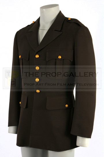 Major John Reisman (Lee Marvin) officers tunic