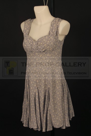 Kay Davies (Meg Ryan) dress