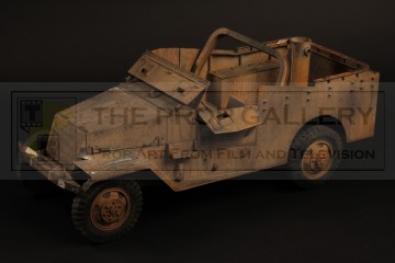 Distressed truck miniature