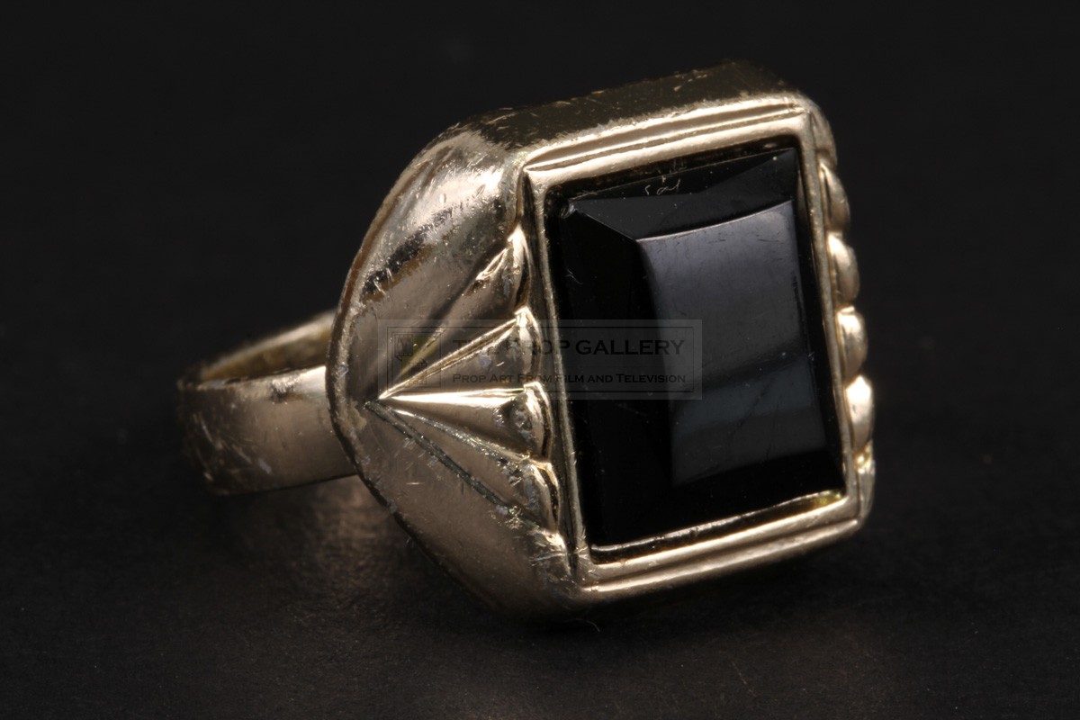 The Prop Gallery | Nigel Powers (Michael Caine) pinky ring