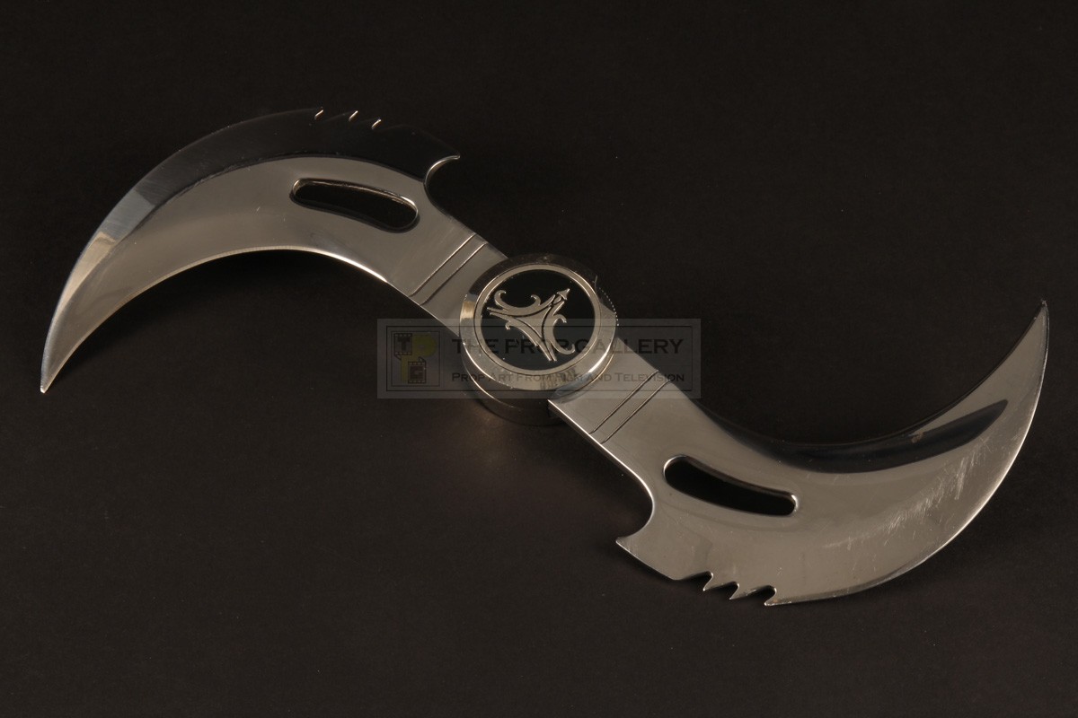 Devo4ka feat glaive 9mice glaive. Двухсторонний нож glaive.