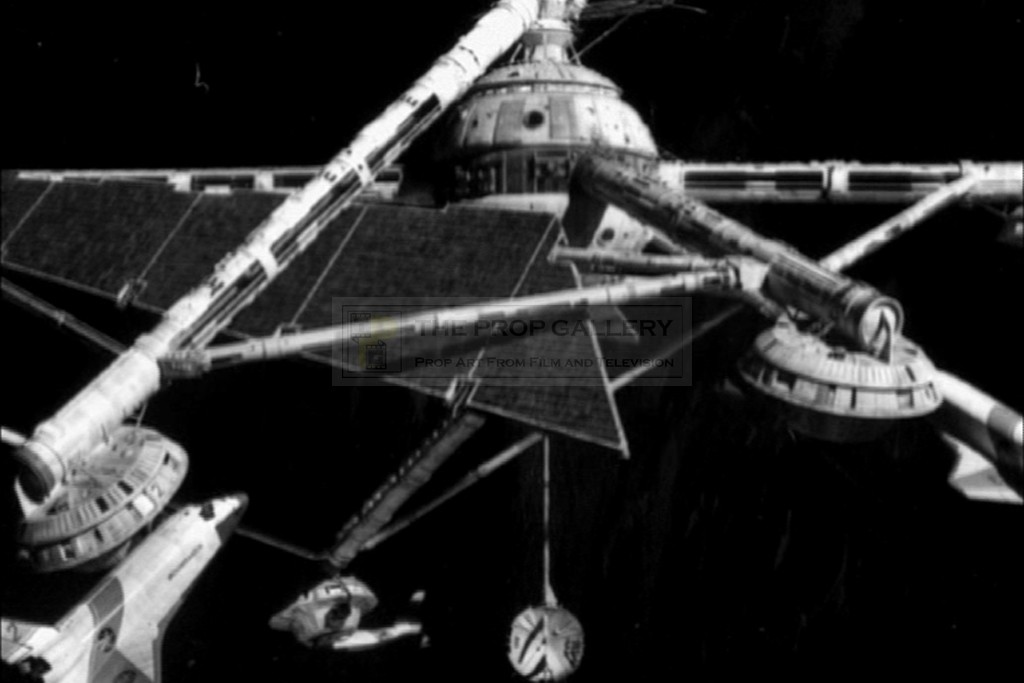 The Prop Gallery | Space station shuttle docking bay 6 miniature