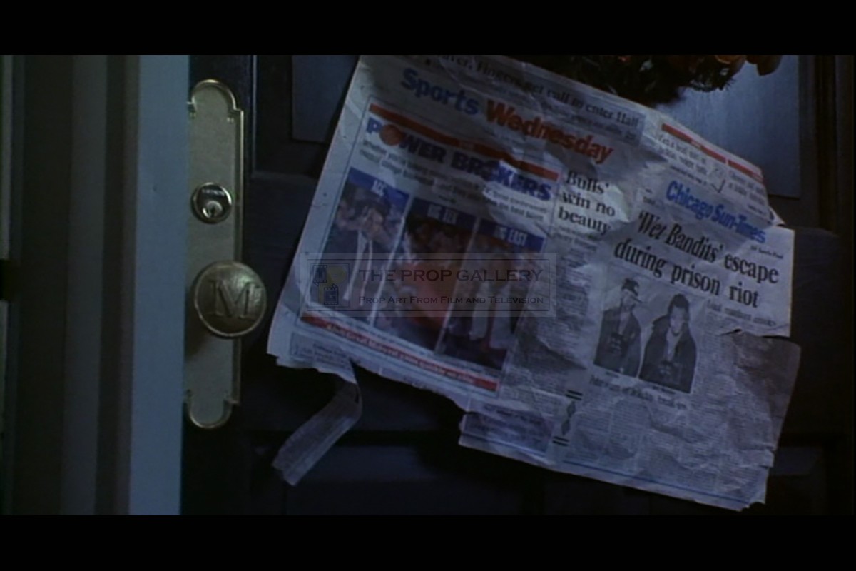 The Prop Gallery Wet Bandits Escape Chicago Sun Times Newspaper
