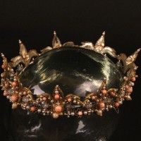 Katharine (Emma Thompson) crown 