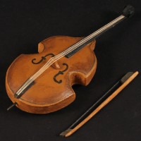 Cello miniature