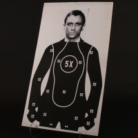 James Bond (Daniel Craig) target