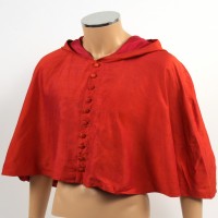 Cardinal Mazarin (Philippe Noiret) mozzetta