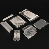 Sam Bell (Sam Rockwell) toiletries