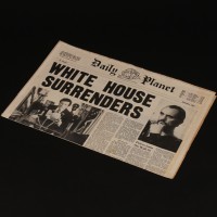 Daily Planet newspaper - White House Surrenders
